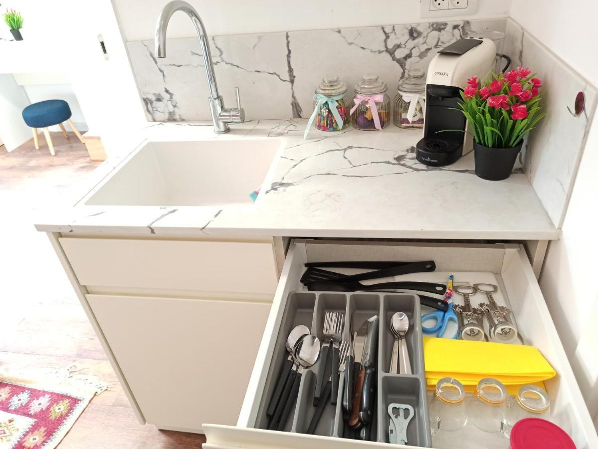 Boutique 22 Guest Rooms 하이파 외부 사진